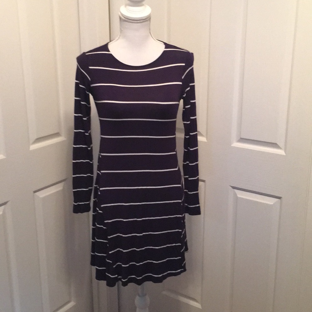 Derek Heart mini size Small. NWOT